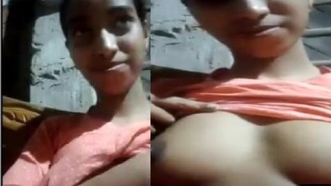 Bangladeshi video call sex chat topless girl