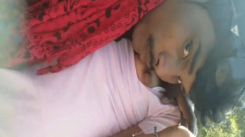 Tempting hot Desi girl boob sucking MMS video