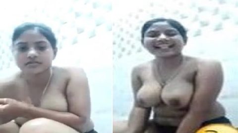 Indian girl selfie nude bathing live on call