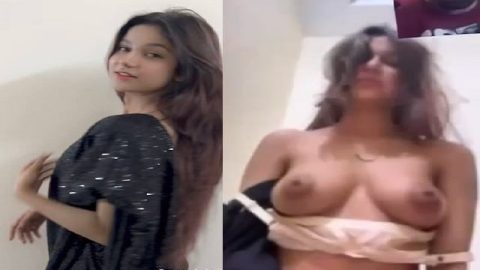 Indian girl sexy boobs show to boyfriend viral call