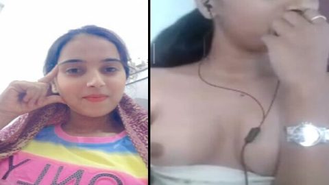 Indian sexy figure Karishma boob show viral live