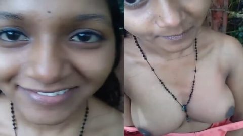 Kerala girl in forest boobs show to lover viral clip