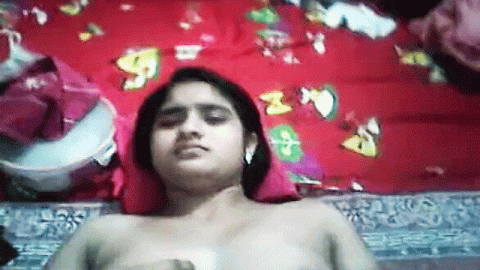 Hubby's dream of making MMS sex video clip with wife comes true