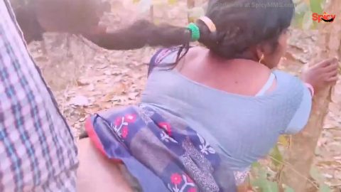 Malayali village aunty secret outdoor fuck with young man