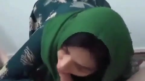 Pakistani local woman sexy deepthroat with maulana mms