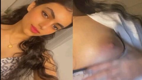 Pakistani sex selfie girl small boobs exposed