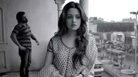 Bollywood actress Riya Sen hot sex scene