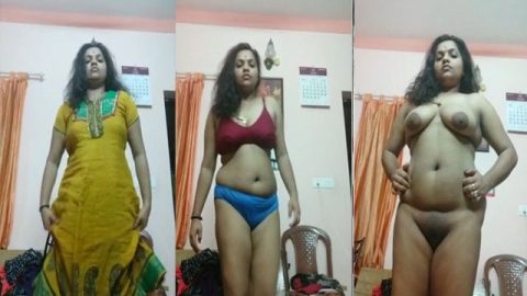 Sexy Desi girl showing boobs and pussy on selfie cam