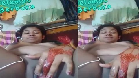 TikTok girl naked fingering on video call sex
