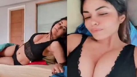 Actress Meera Chopra leaked viral app show