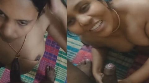 Aunty sucking brown dick of lover MMS sex video
