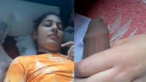 Beautiful Punjabi girl fingering pussy inside car