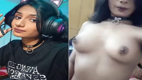 Beautiful girl nude photos and videos shared