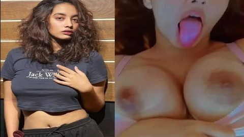 Beautiful maal selfie big boobs viral show