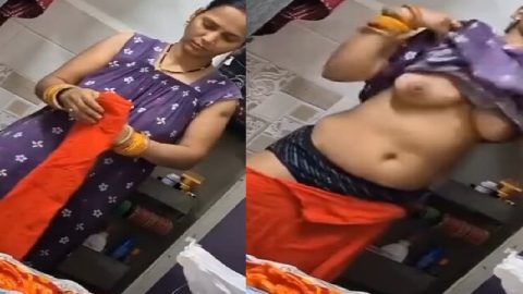 Bhabhi in sleeveless boobs show and panty change