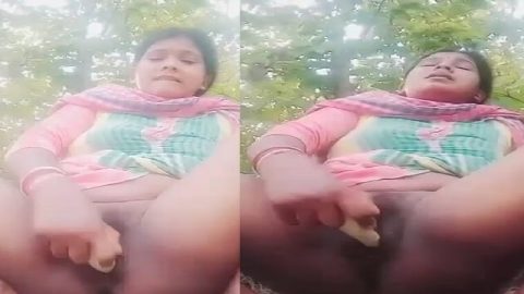 Bhabhi masturbating with cucumber in outdoor sex