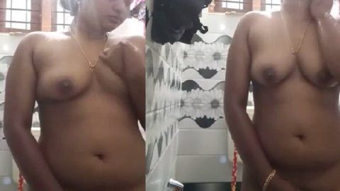 Bhabhi shower nude bath and rubbing clit MMS