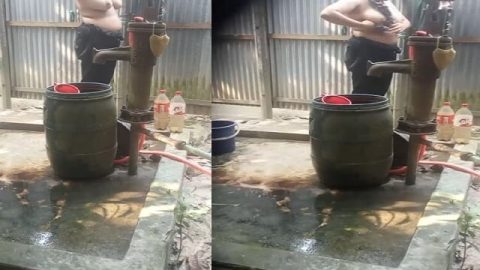 Big boobs bhabhi bathing topless viral show