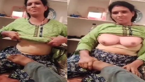 Big boobs sexy bhabhi getting ready for sex