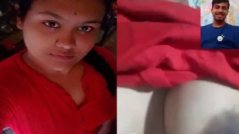Big boobs showing GF on video call pleases lover