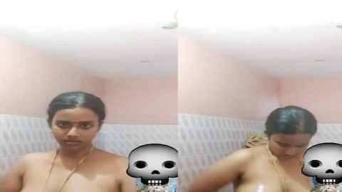 Big boobs wife naked bathing viral video call
