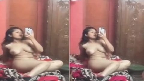 Big thighs GF nude pics and video making