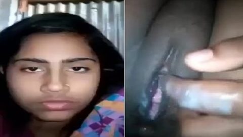 Black pussy village girl Desi fingering viral MMS