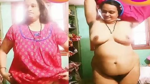 Busty aunty stripping nighty and nude show