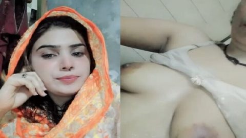Cute Pakistani girl selfie big boobs viral show