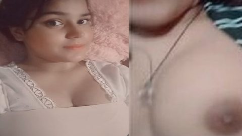 Cute big boobs GF boob show selfie video for lover