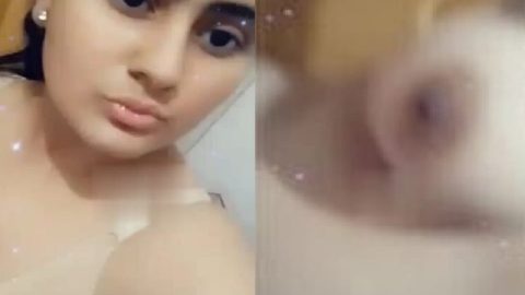 Cute girl perfect body show viral desi nude mms