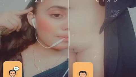 Cute girl pussy and boobs show on a video call