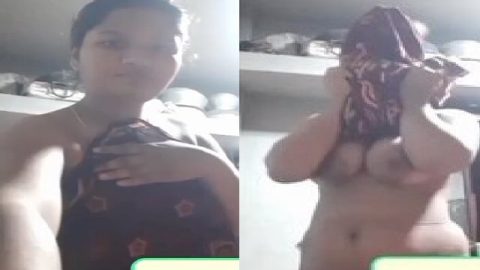 Cute girl video call to lover after nude bath