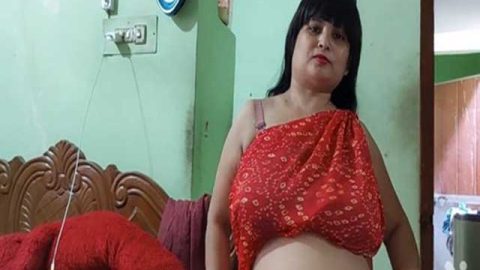 Fatty Desi Bhabhi pounding on dick after blowjob