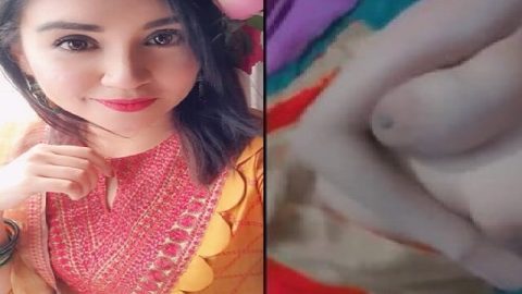 Gorgeous chef viral boobs showing video making