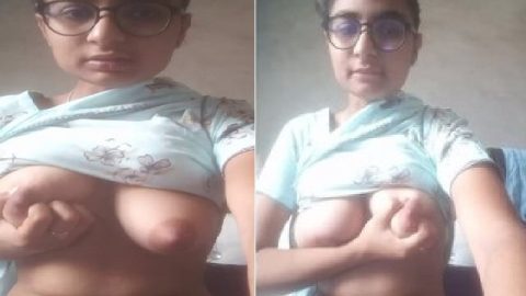 Innocent girl boob press viral selfie video
