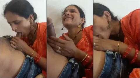Mumbai aunty giving blowjob to office staff