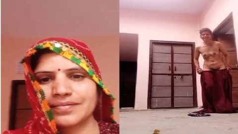 Mature village sex bhabhi nude show for boyfriend