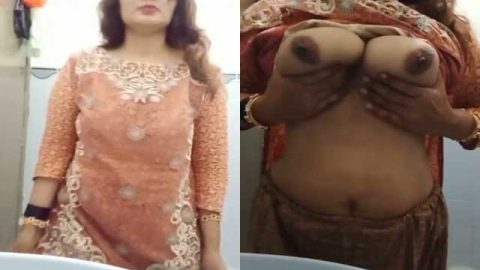 Matured Bhabhi showing boobs and pussy