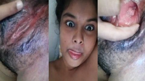 Naughty Desi girl showing her pussy hole