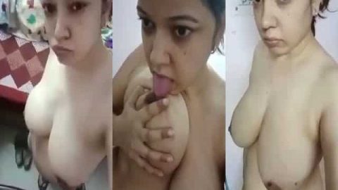 Naughty big booby girl took her nude selfie video