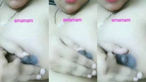 Sexy Bhabhi boob show MMS video