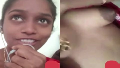 Slim married Tamil wife sharp boobs showing viral MMS