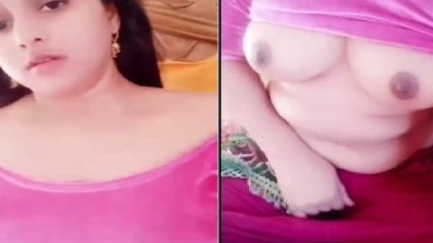 Solo nude show of big boobs girlfriend fingering