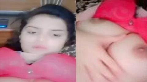 White beauty boobs show selfie video leaked