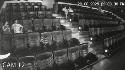 Cinema Hall Blowjob Viral Porn Video