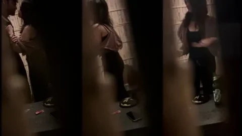 Local Bar Restorent Desi Couple Secretly Filmed Kissing ...