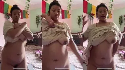 Chubby Gf Show Boobs Sexy Ass