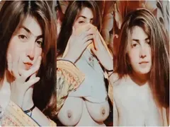 Cute Desi Mal Showing Boobs Updates