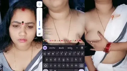 South Milf Wife Showing Hot Boobs Striping Tango Live
